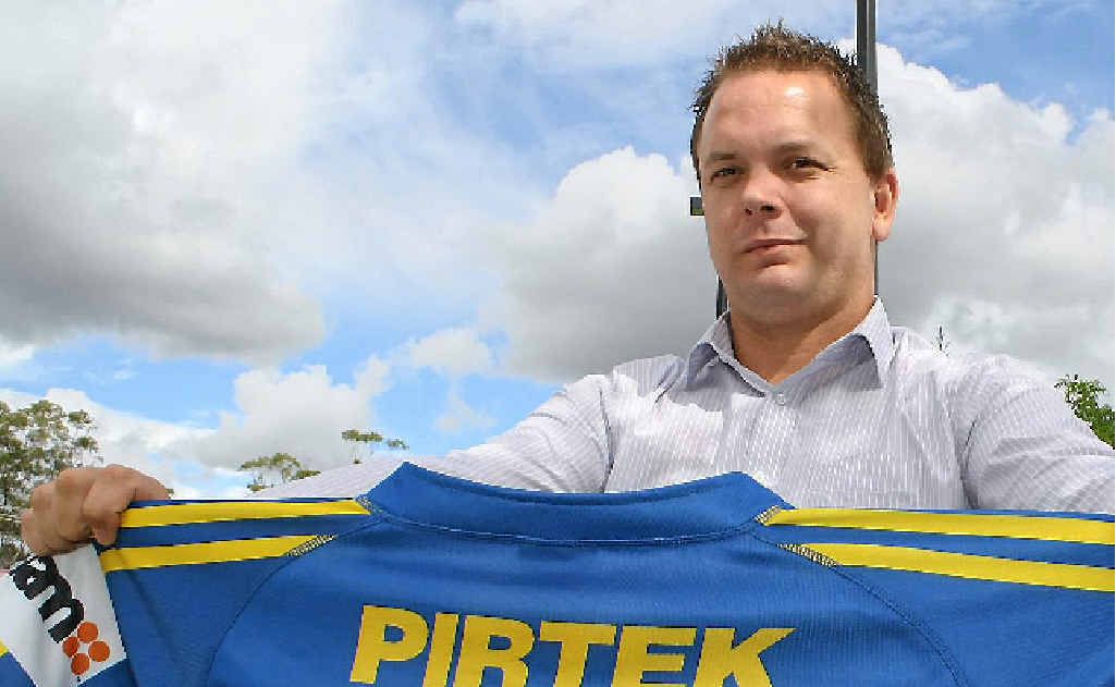 Collegians coach Tim Doyle with Nathan Hindmarsh’s game jersey, which will be auctioned off at Collegians. Collegians coach Tim Doyle with Nathan Hindmarsh’s game jersey, which will be auctioned off at Collegians.